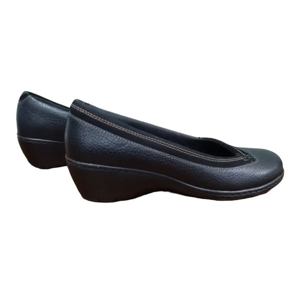Clarks very nice
