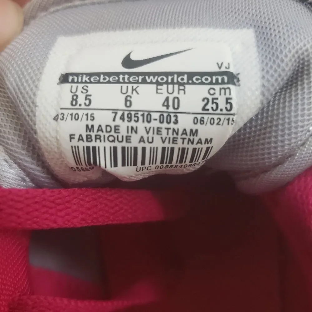 Nike womens air