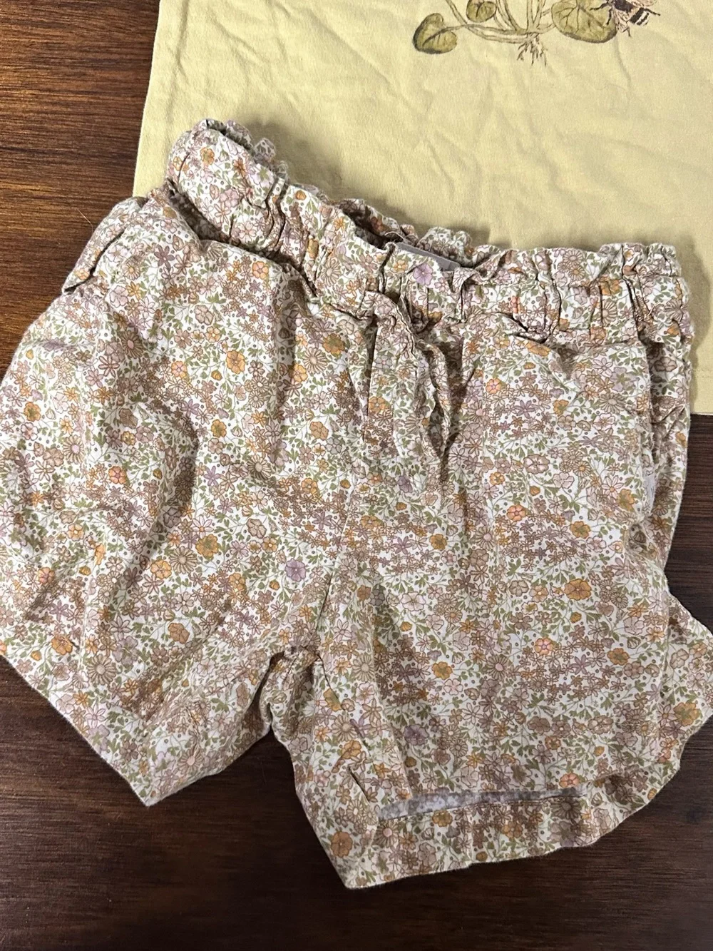 Wheat lightweight yellow