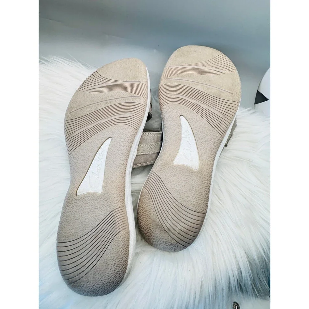Clarks excellent minor