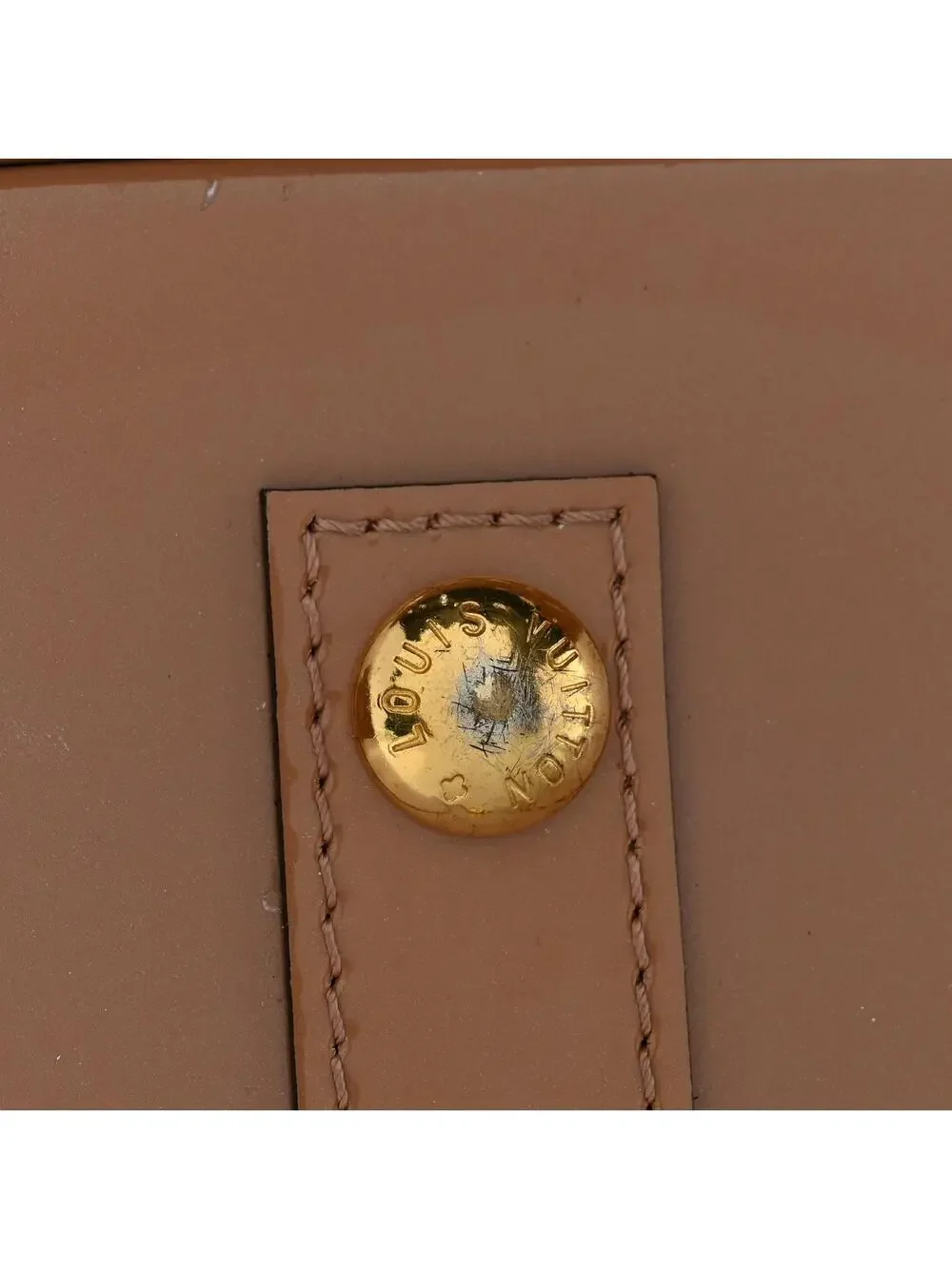 Louis Vuitton indulge elegance