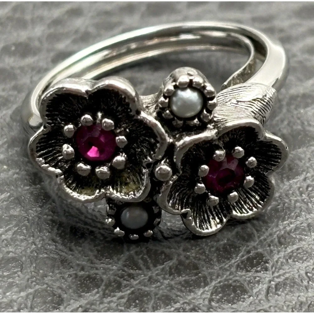 Avon this charming