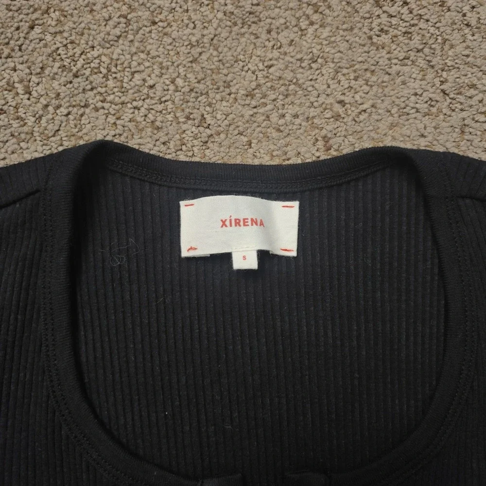 XiRENA sku tsht