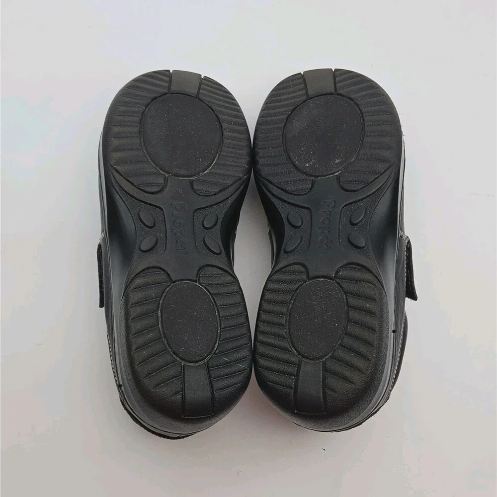 Propet shoe black