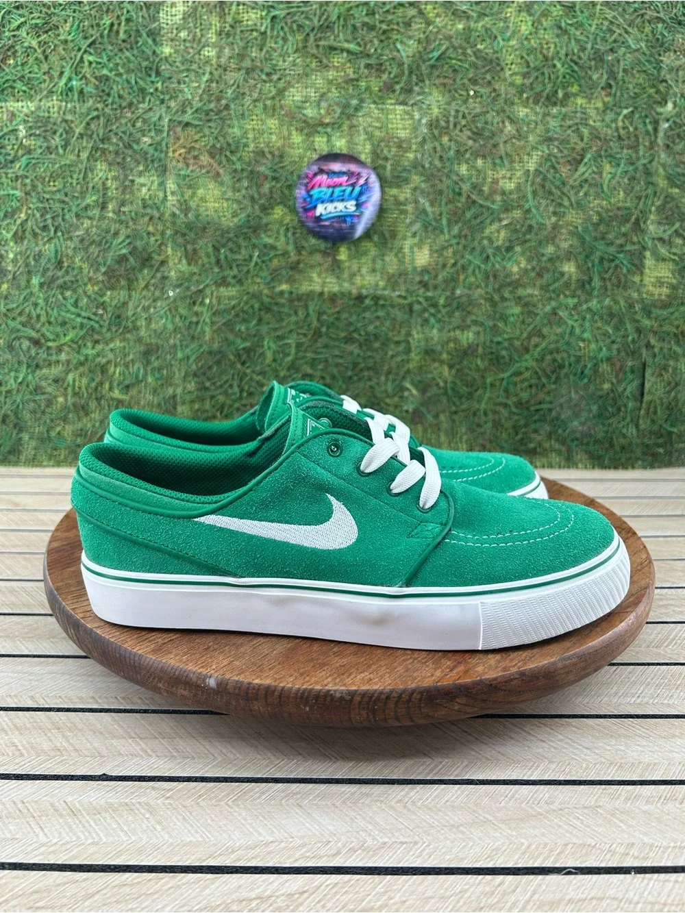 Nike vibrant green