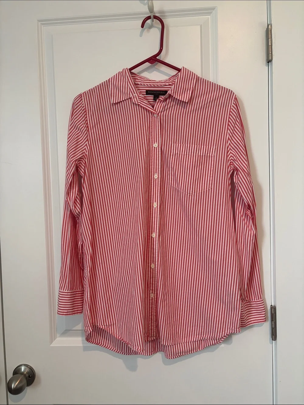 Banana Republic Orange and White Striped Women’s Button-Down Shirt