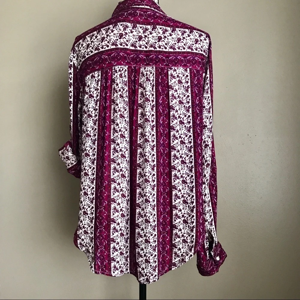 Hollister floral paisley