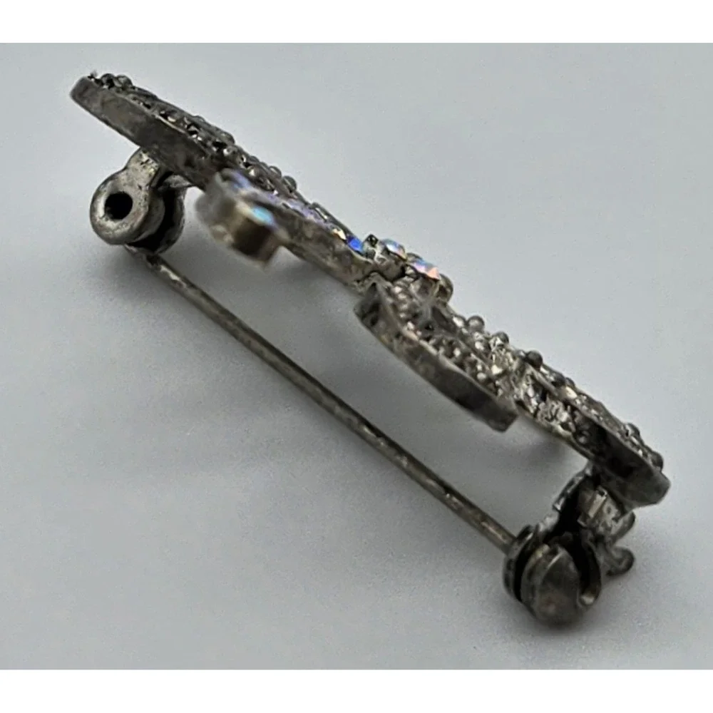 Dragonfly vintage brooch