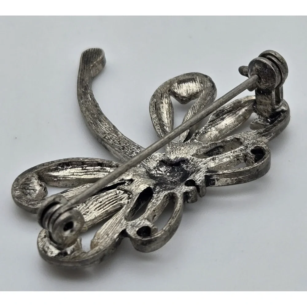 Dragonfly vintage brooch