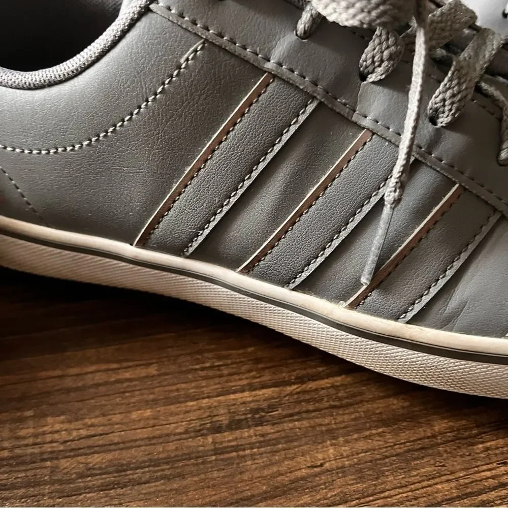adidas neo vs