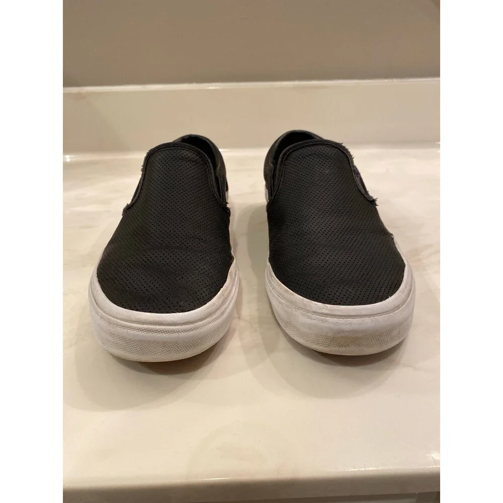 Vans Shoes Unisex Sneaker Slip-On Black Perforated Leather Size 10 (W)‎ 8.5 (M)