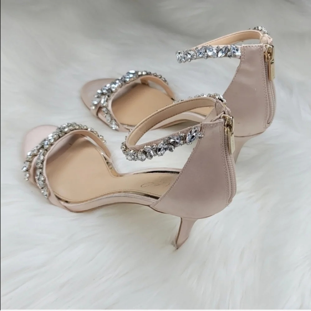 Badgley Mischka farmcore heel