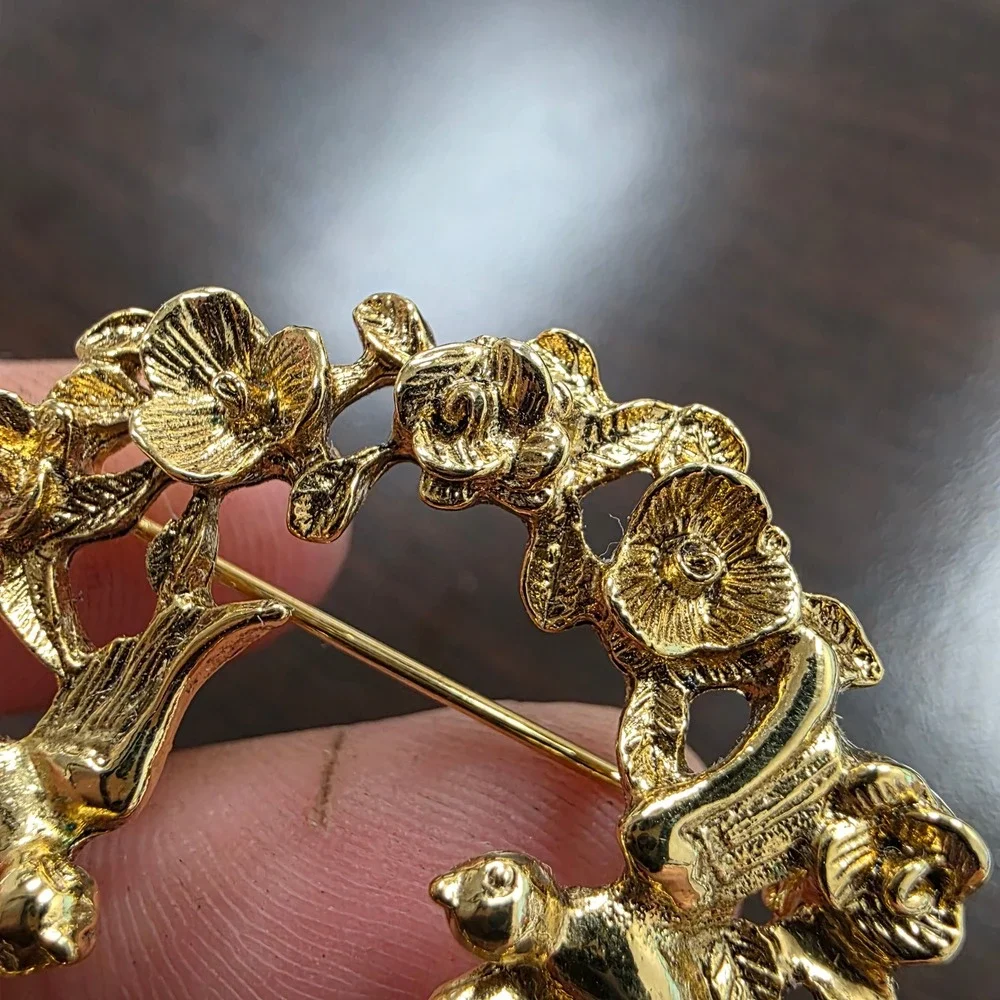 Vintage Gold Tone Bird and Rose Wreath Brooch Pin Nature Inspired Floral Wreath