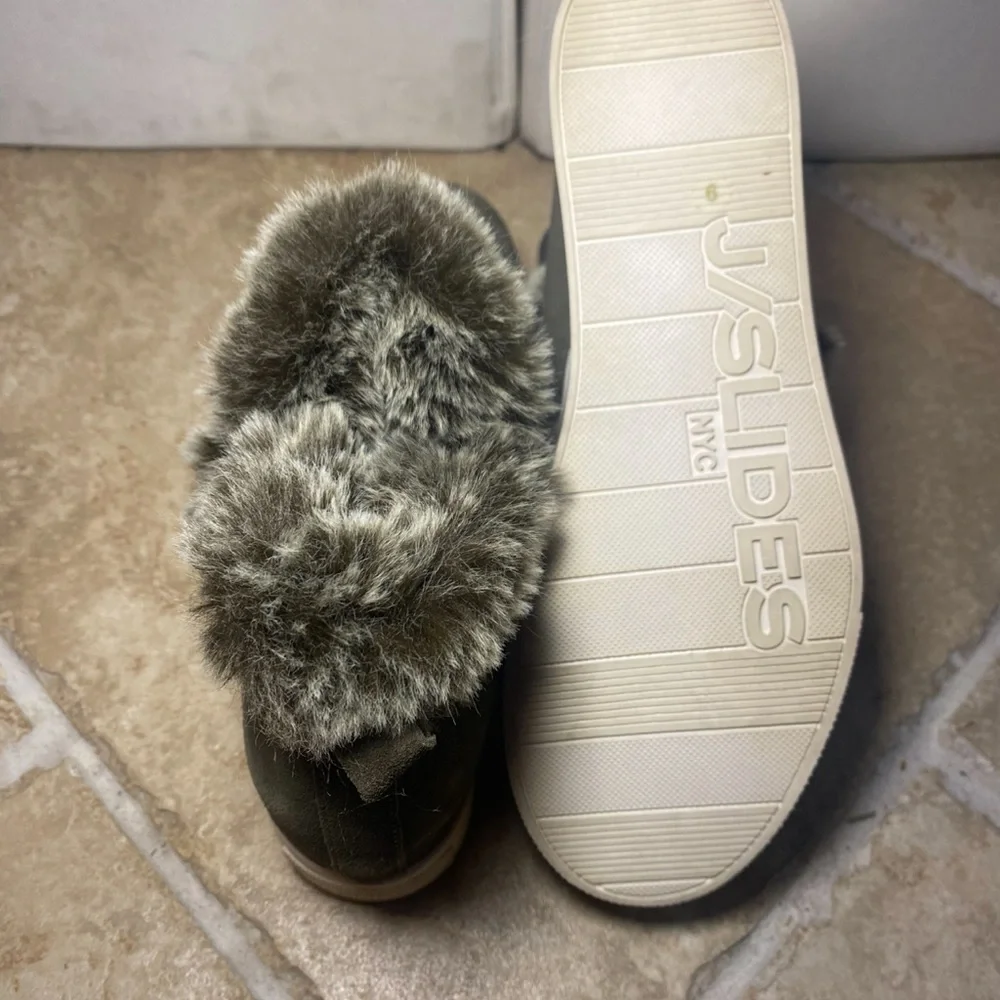 J/SLIDES cozy suede