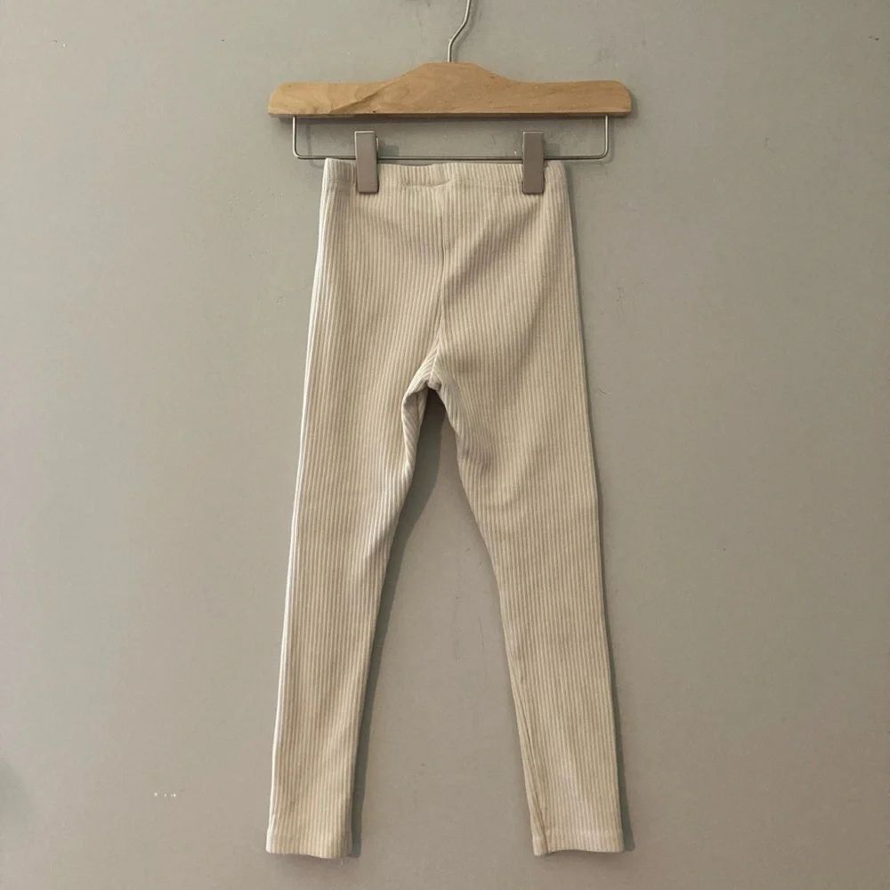 Zara follow us