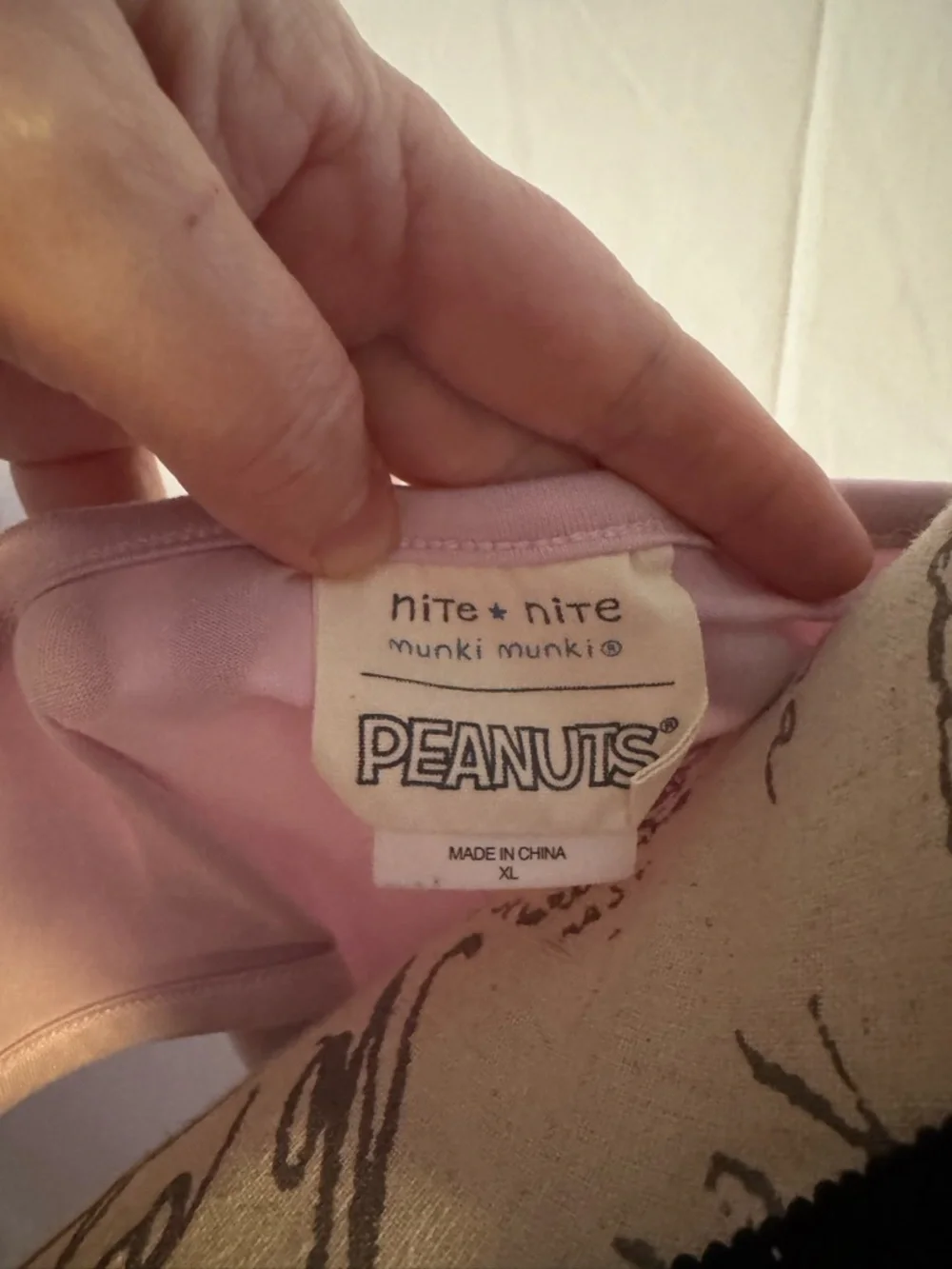 Peanuts munki sleep