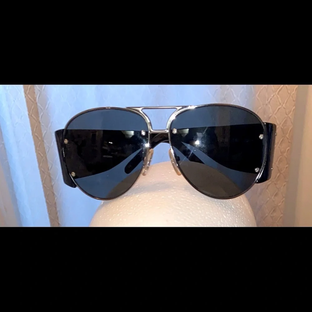 Lanvin black avatar