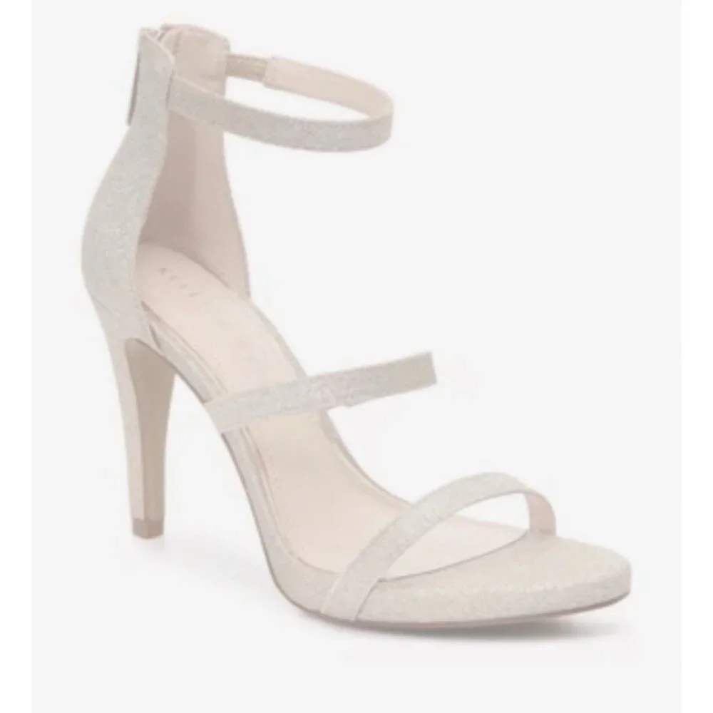 Kelly & Katie shimmering gold scuff