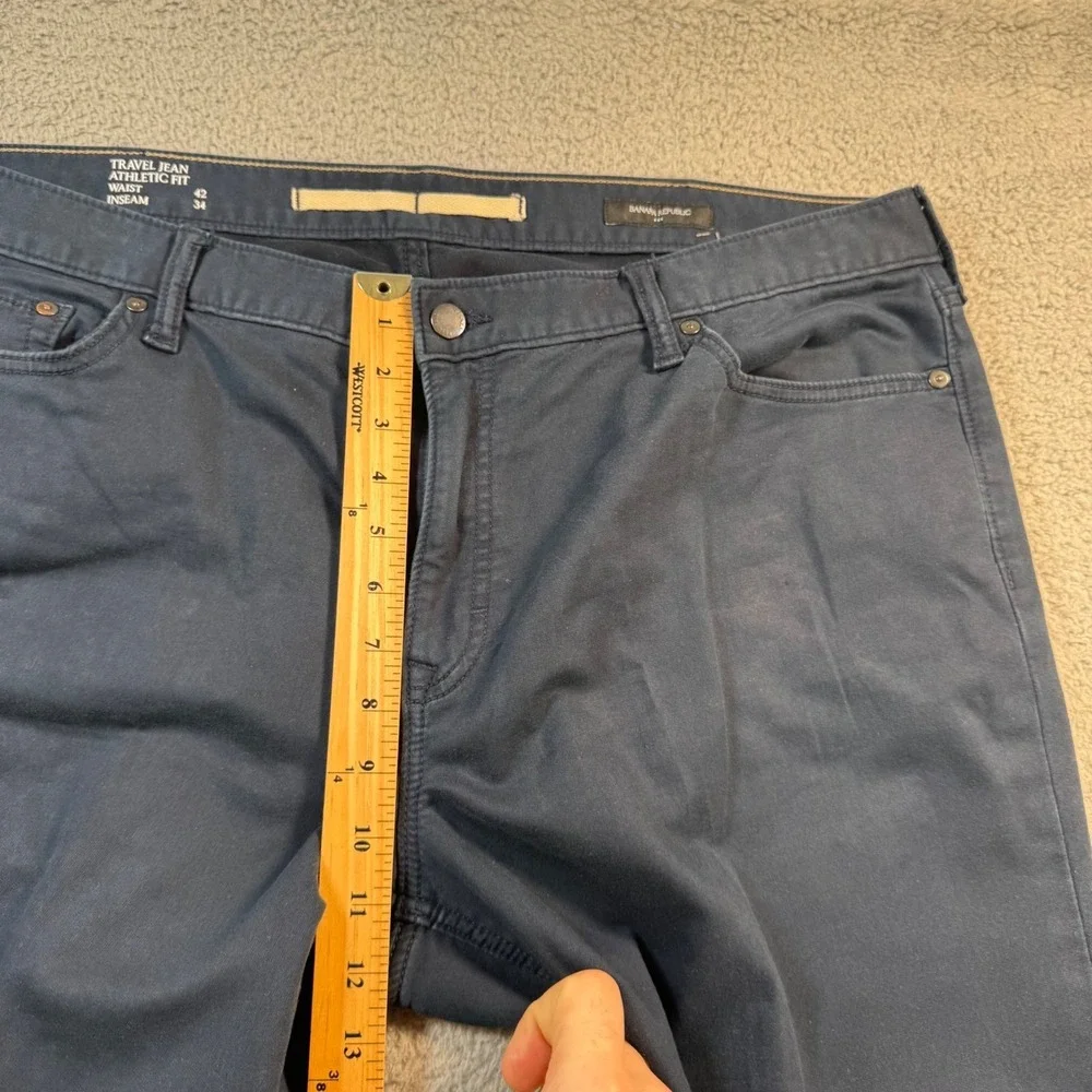Banana Republic Travel Jean Athletic Fit Navy Blue Mens‎ 42x30 Stretch Pants