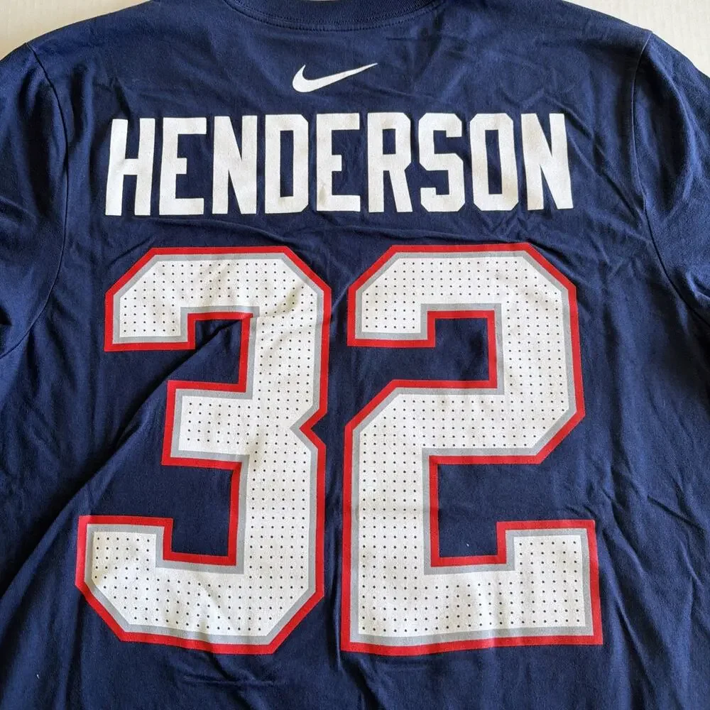 Nike shirt size