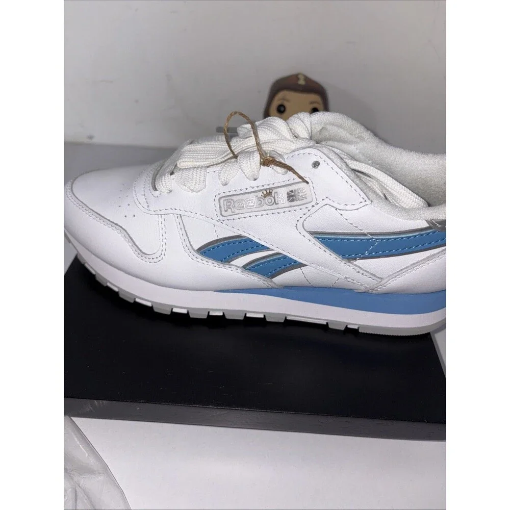 Reebok product pair