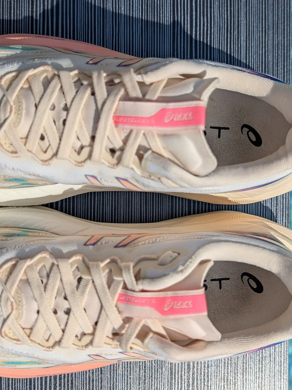 Asics pre owned