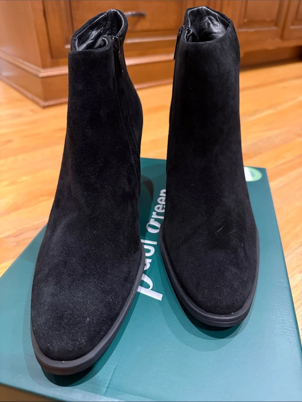 Paul Green sleek black