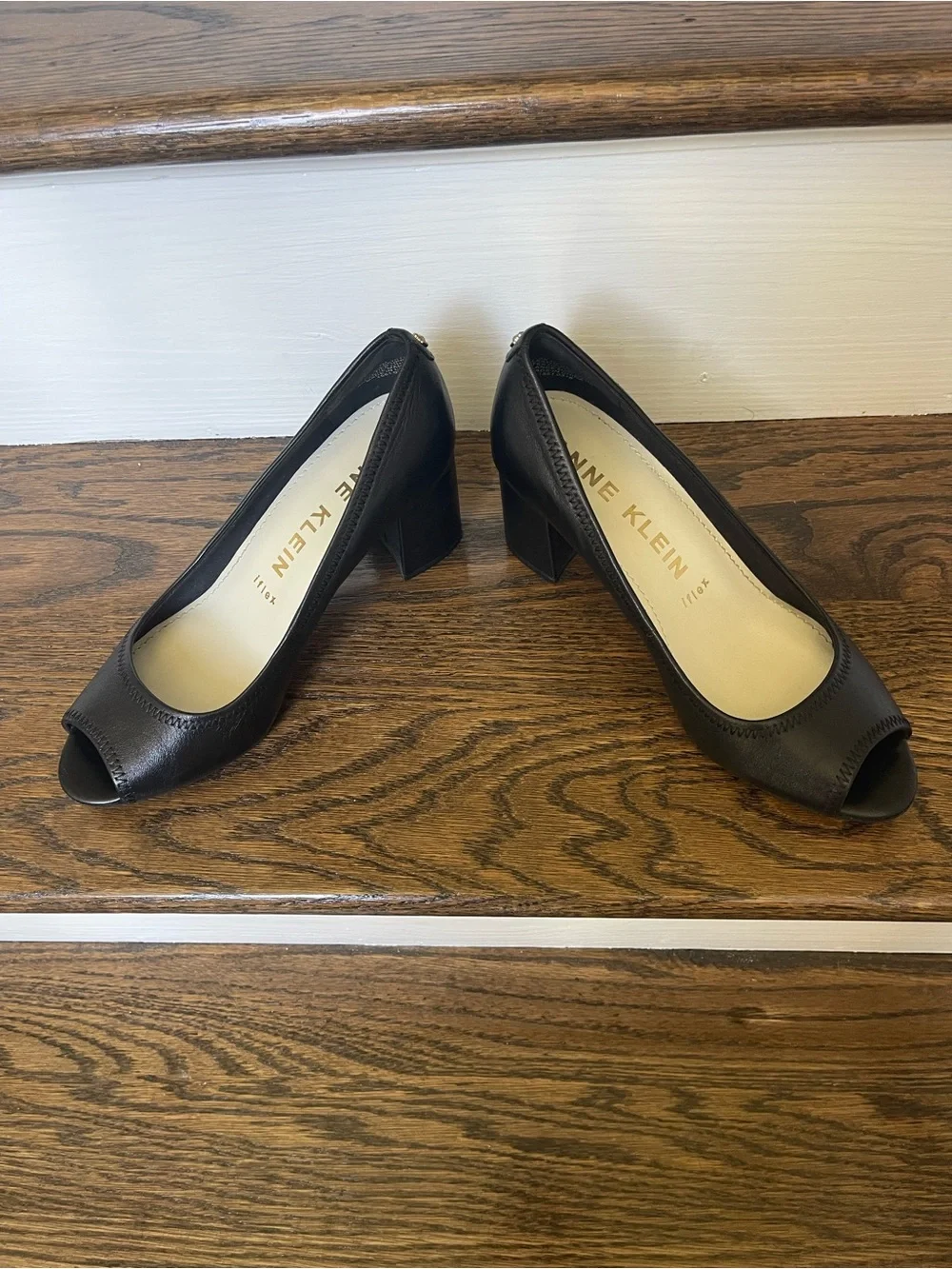Anne Klein classic anne