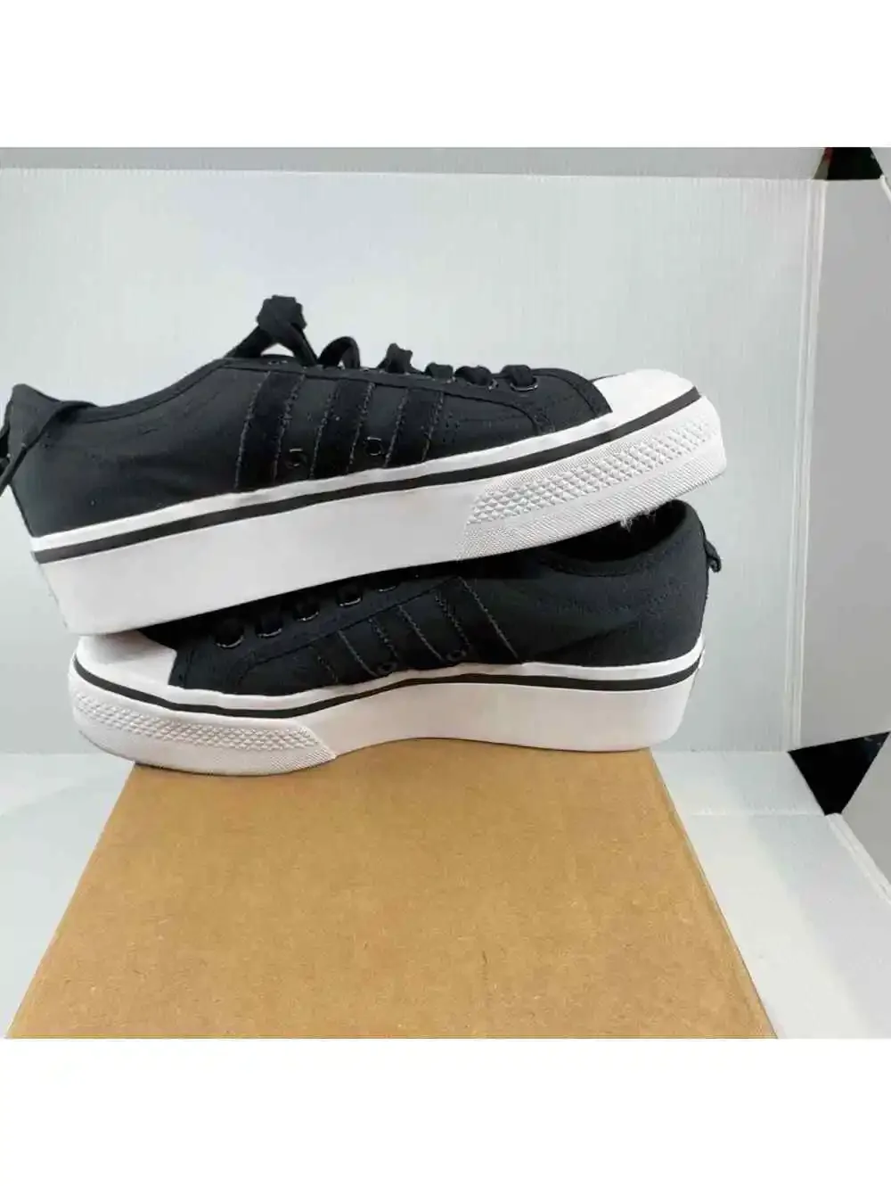 adidas womens nizza