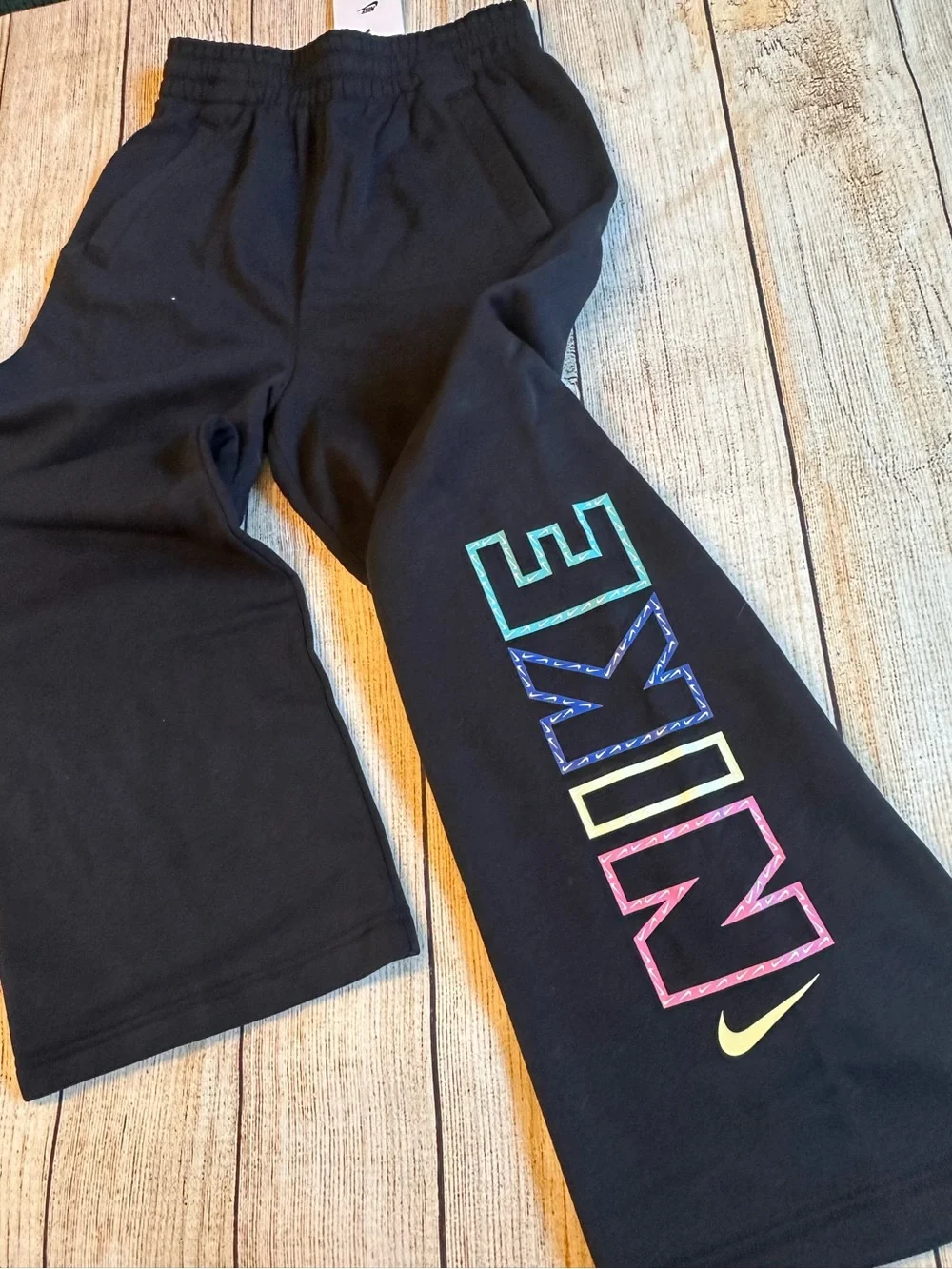 NWT Nike Kids Club Fleece Wide Leg Pants Black Logo Youth M