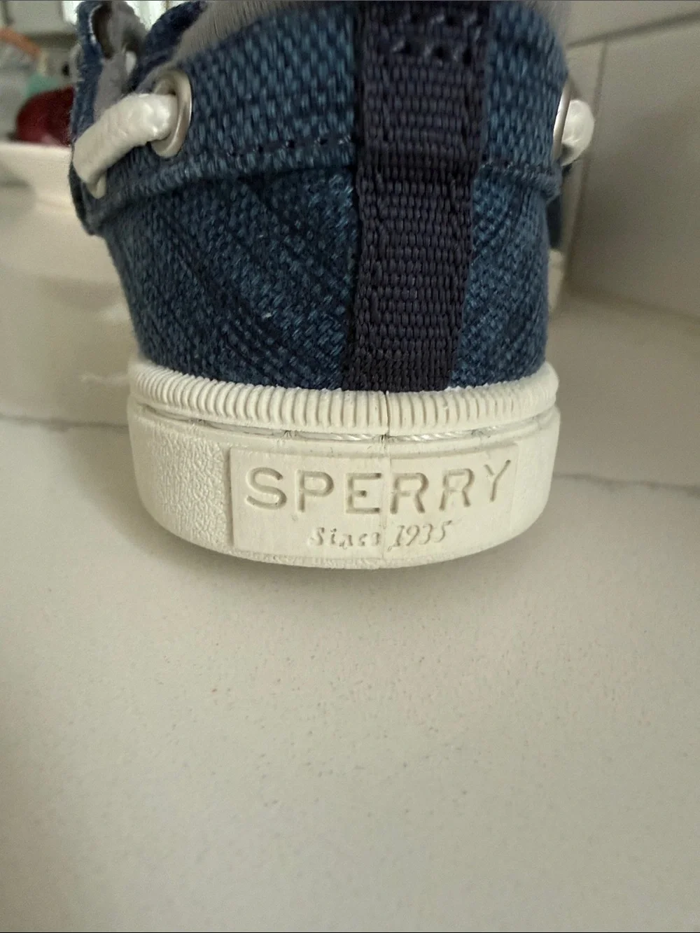 Sperry kids sea