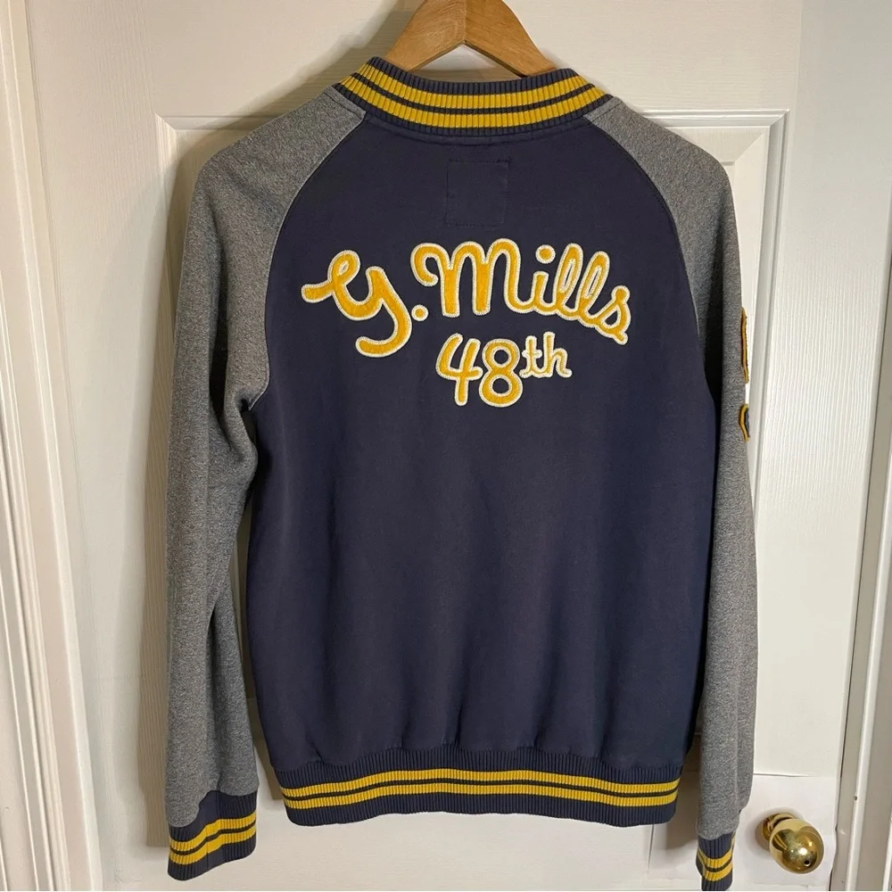 H&M y2k track snaps