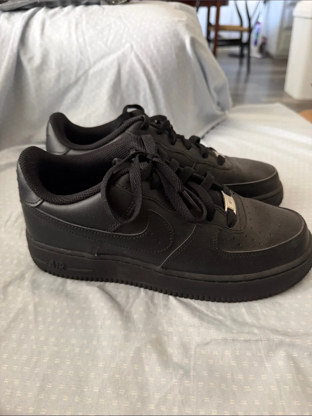 Nike classic black