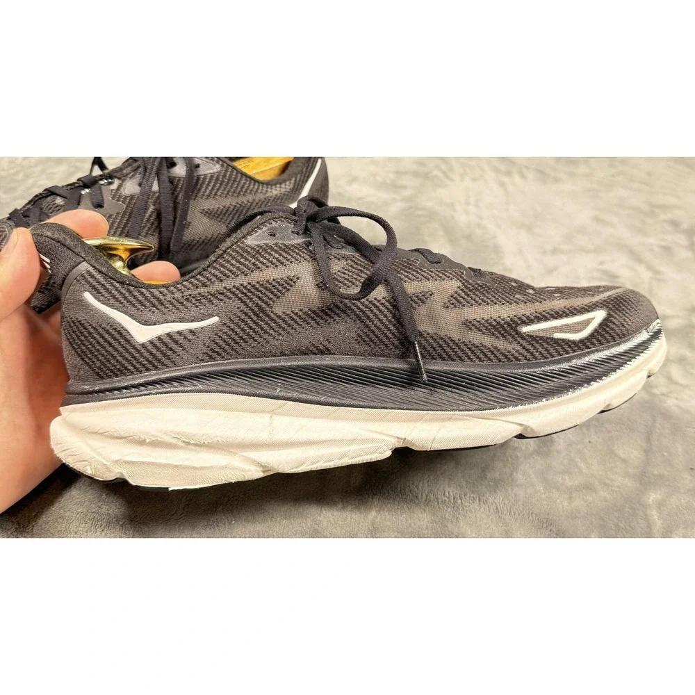 Hoka One One hoka one