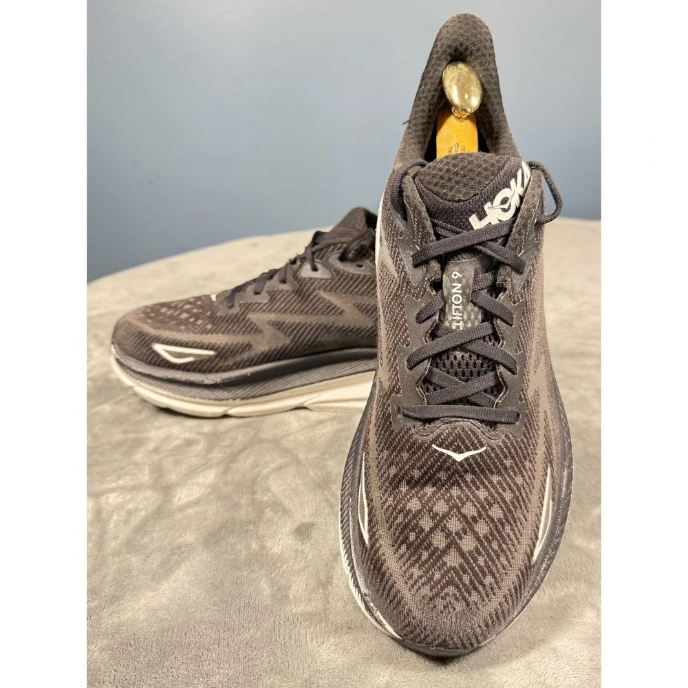 Hoka One One hoka one