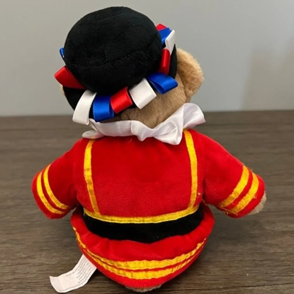 WH Smith London Beefeater Yeoman Warder Teddy Bear Plush Red Uniform Souvenir
