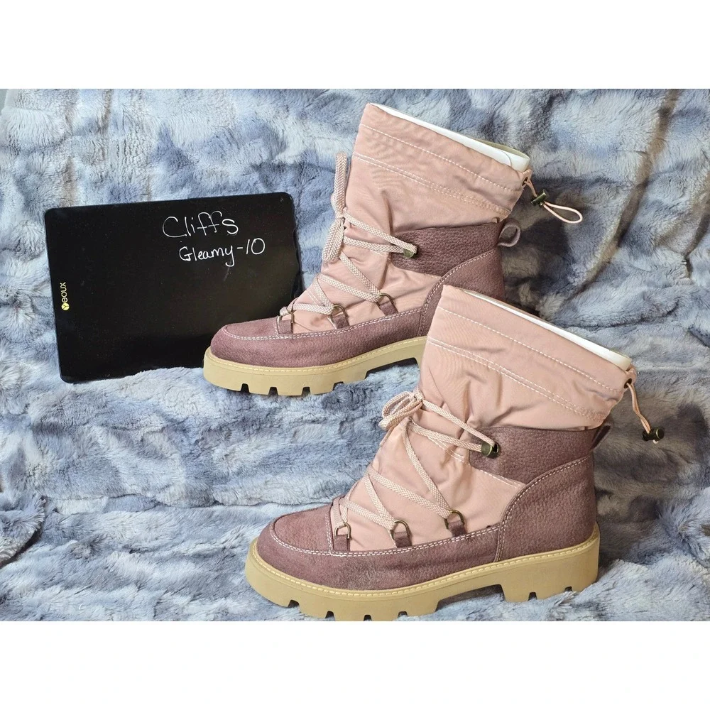 NWB Cliffs by White Mountain Gleamy Lace Up Winte Boots‎ 10 Lavender