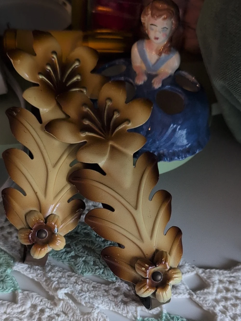Vintage leaf flower