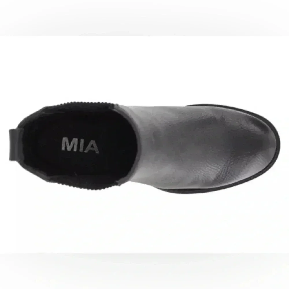 MIA excellent worn