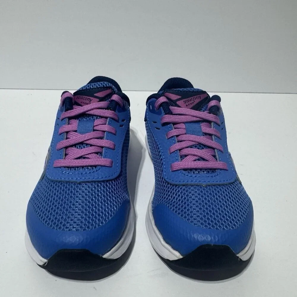 Saucony box sneakers