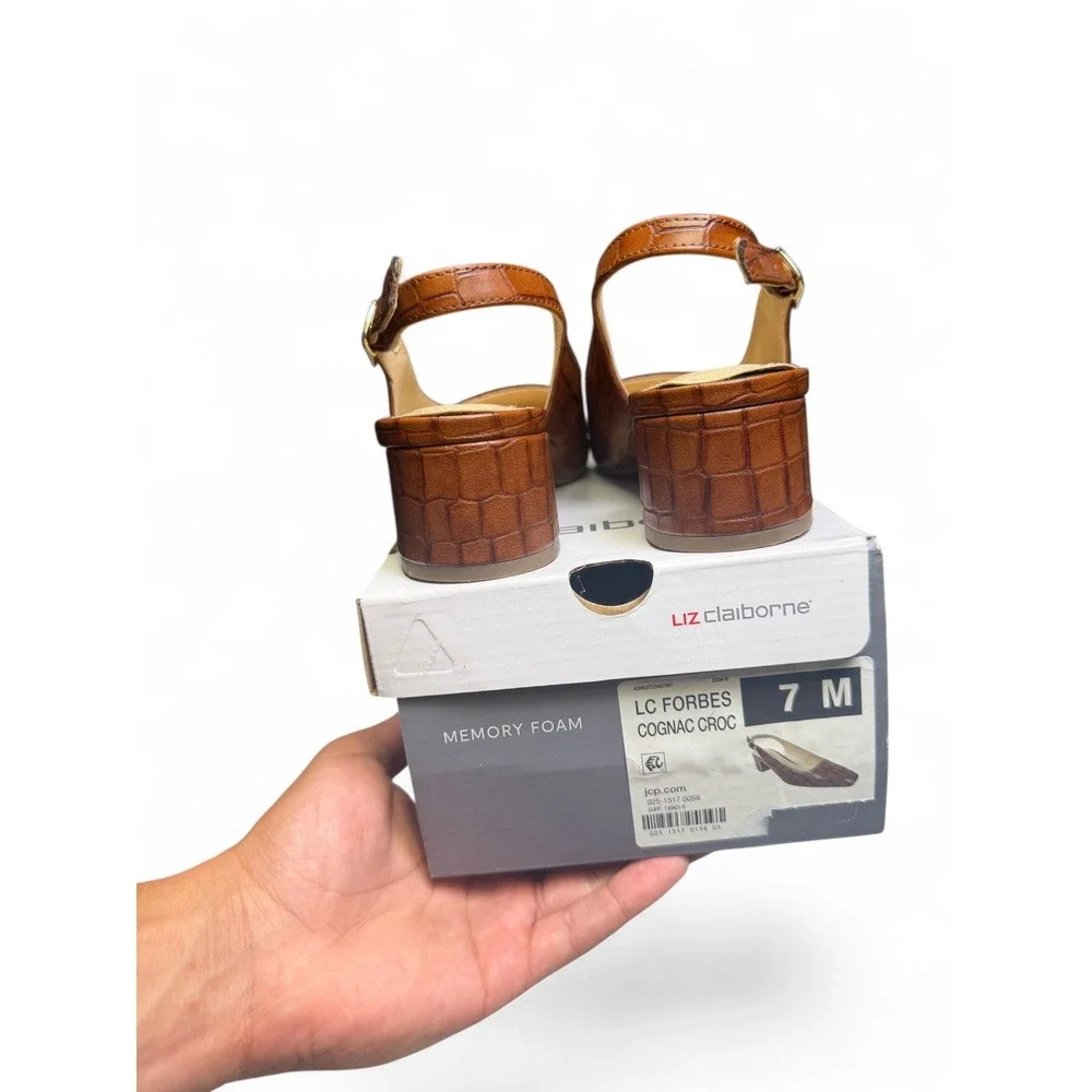 Liz Claiborne model croc height