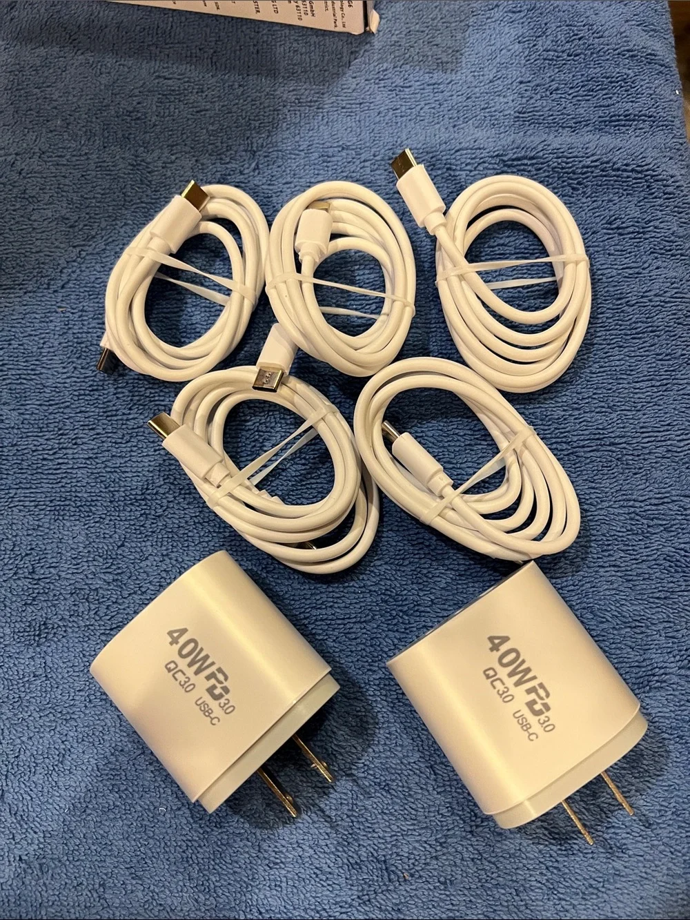 40W USB-C Fast Wall Charger with USB-C to USB-C Cables - White