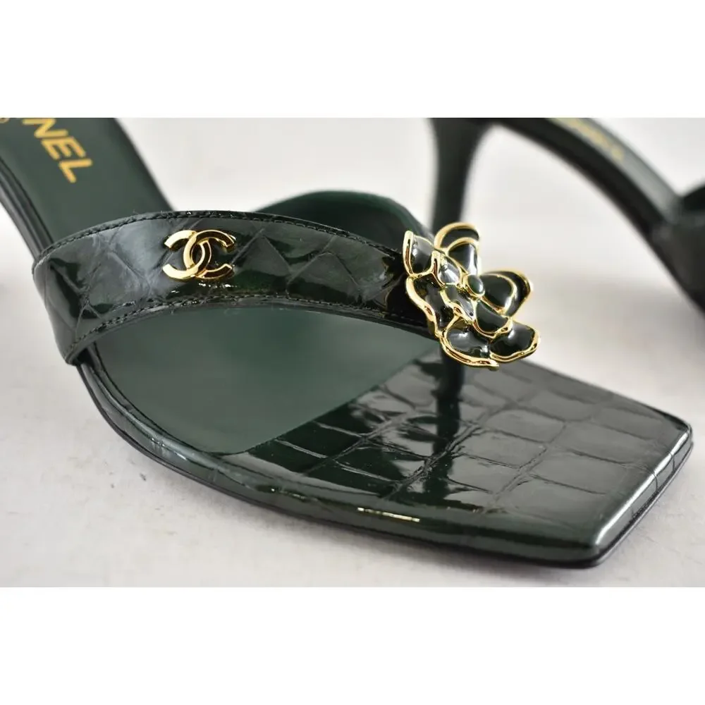 CHANEL 26a green
