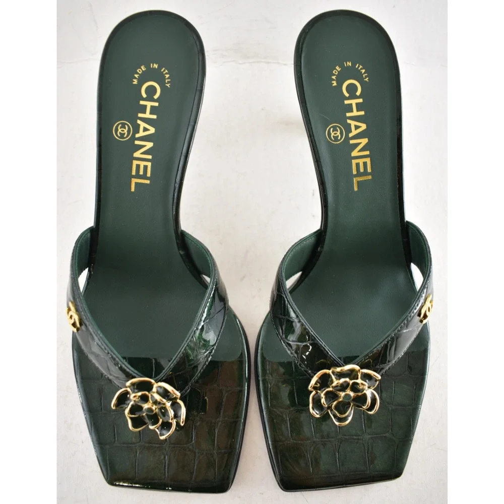 CHANEL 26a green