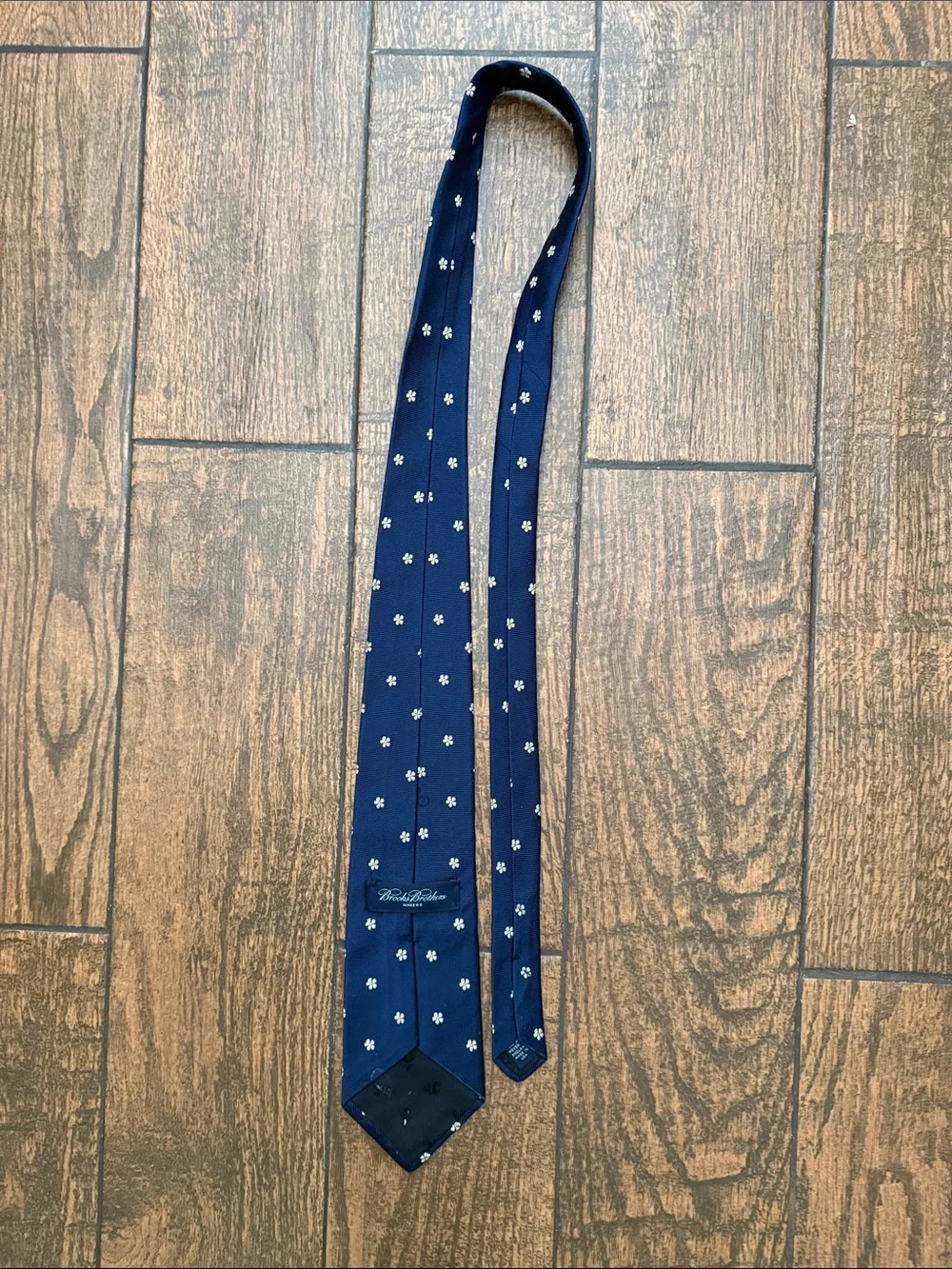Brooks Brothers Makers Navy Blue Silk Tie with Tiny Embroidered Daisy Flowers
