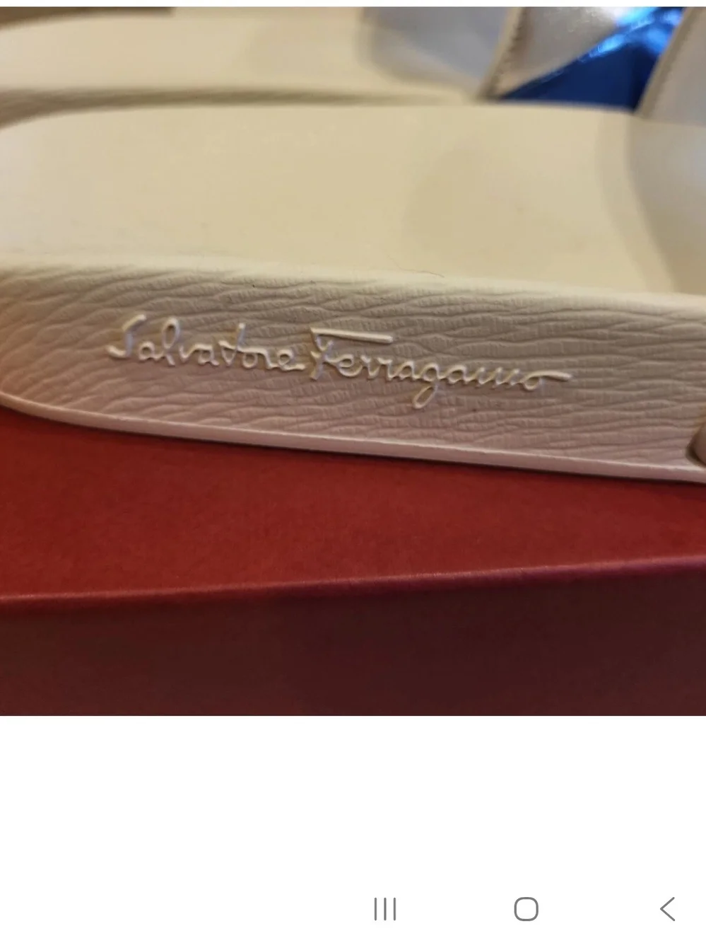 Salvatore Ferragamo code sole comfort