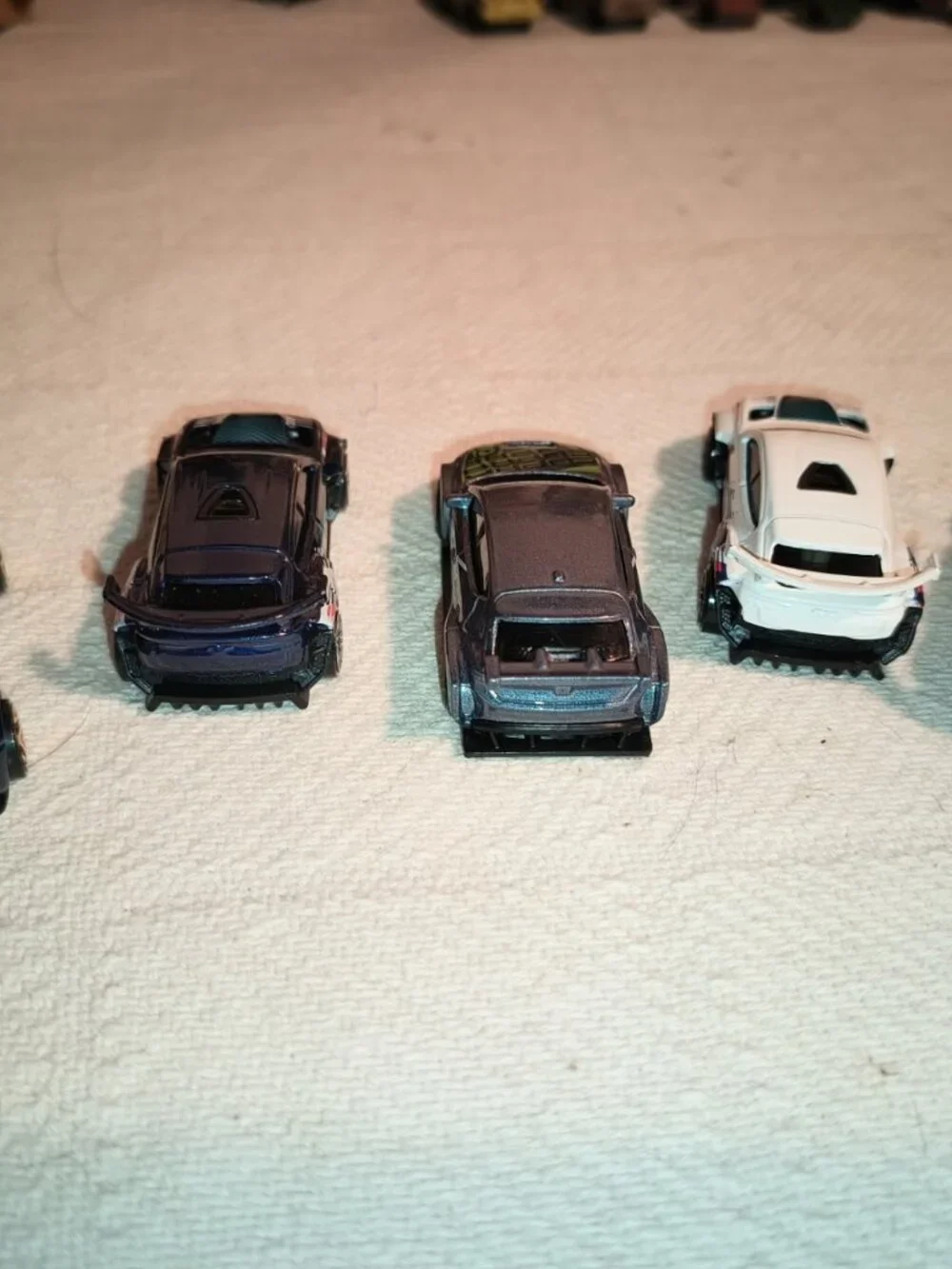 Hot Wheels five loose
