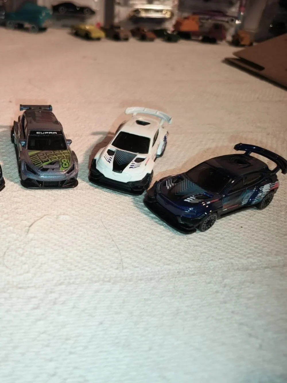 Hot Wheels five loose