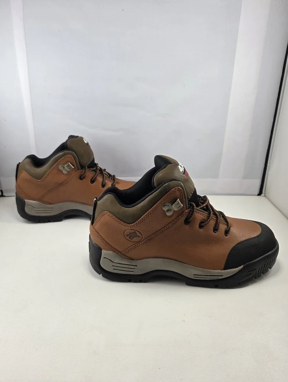 NOS Carolina 4X4 Leather Steel Toe Hiking Work Boots Brown Women's Size 8W 1479