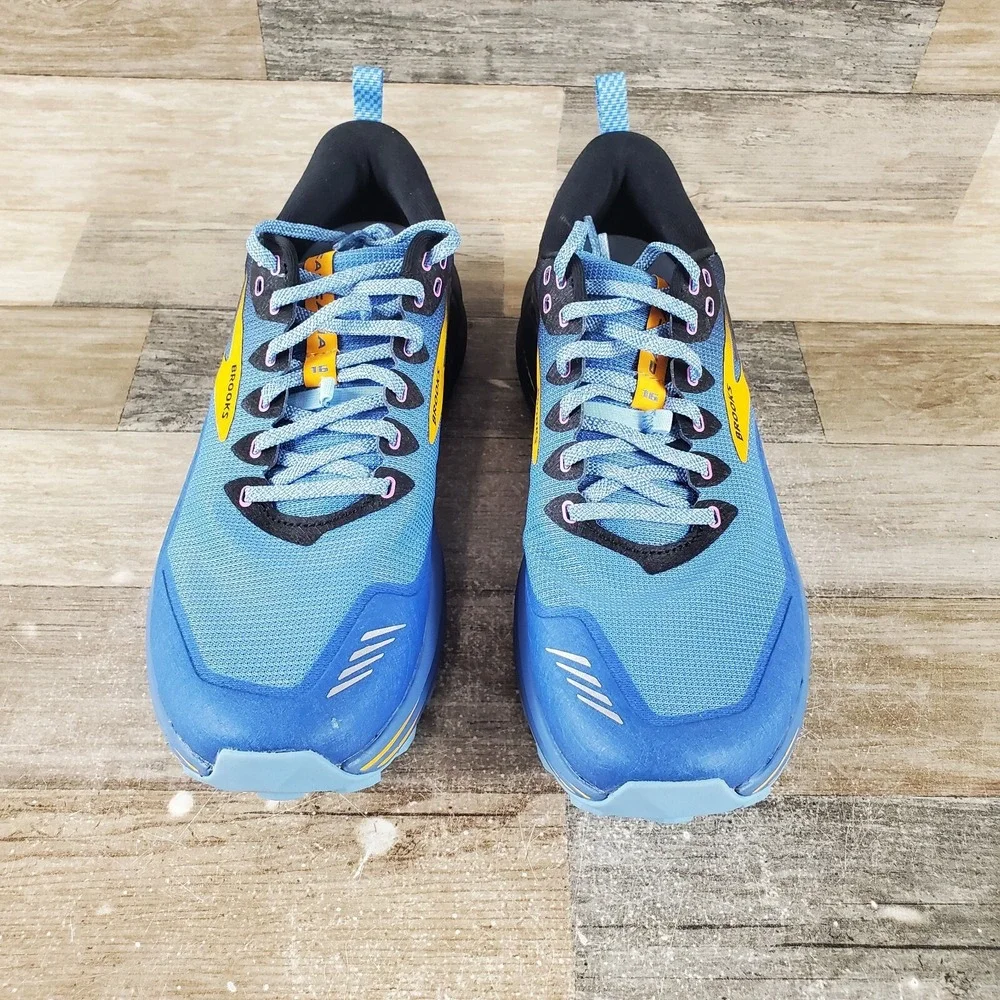 Brooks worn 1x